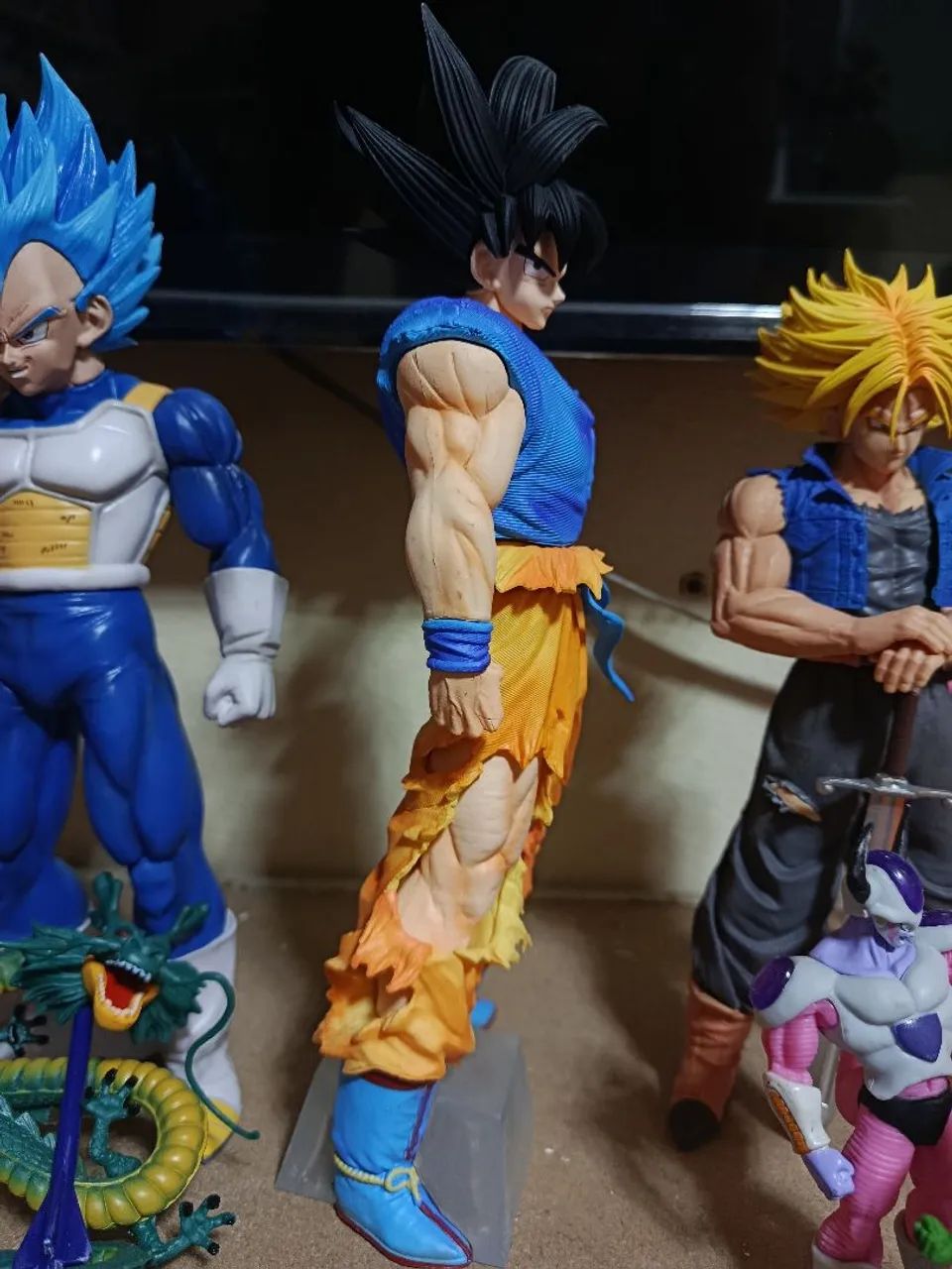 GOKU Forma Base 30cm Action Figure - Foto 3