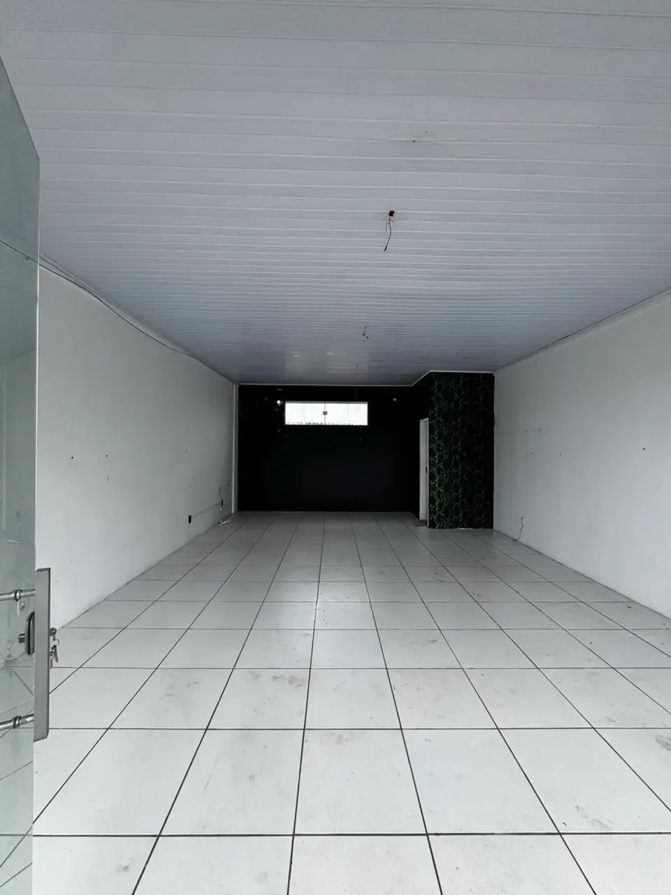 ALUGA-SE PONTO COMERCIAL  SOBRELOJA NO TURU - Foto 3