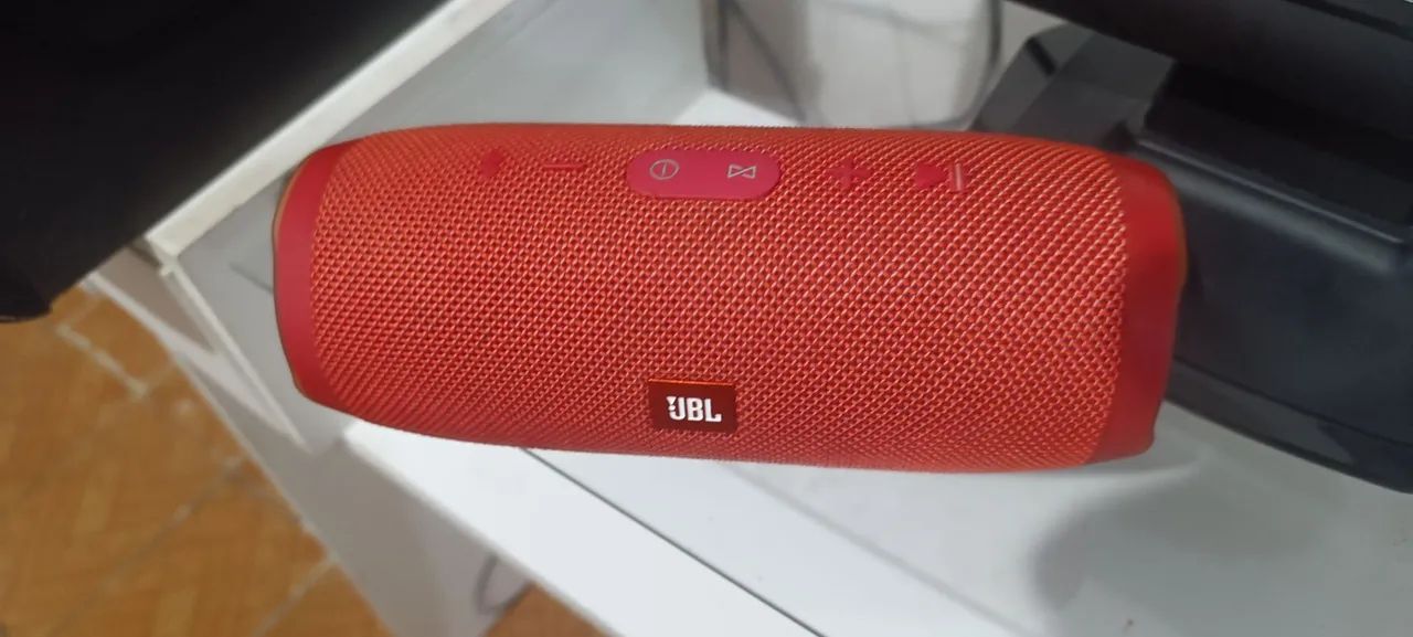 JBL charge 3