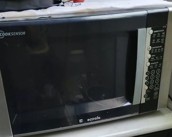 Micro-ondas Electrolux CookSensor 220V - Funcionando Perfeitamente (Venda Rápida) - Foto 4