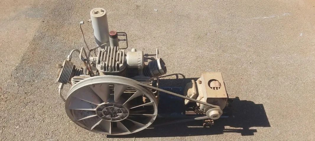Compressor de Alta Pressão com Motor Elétrico