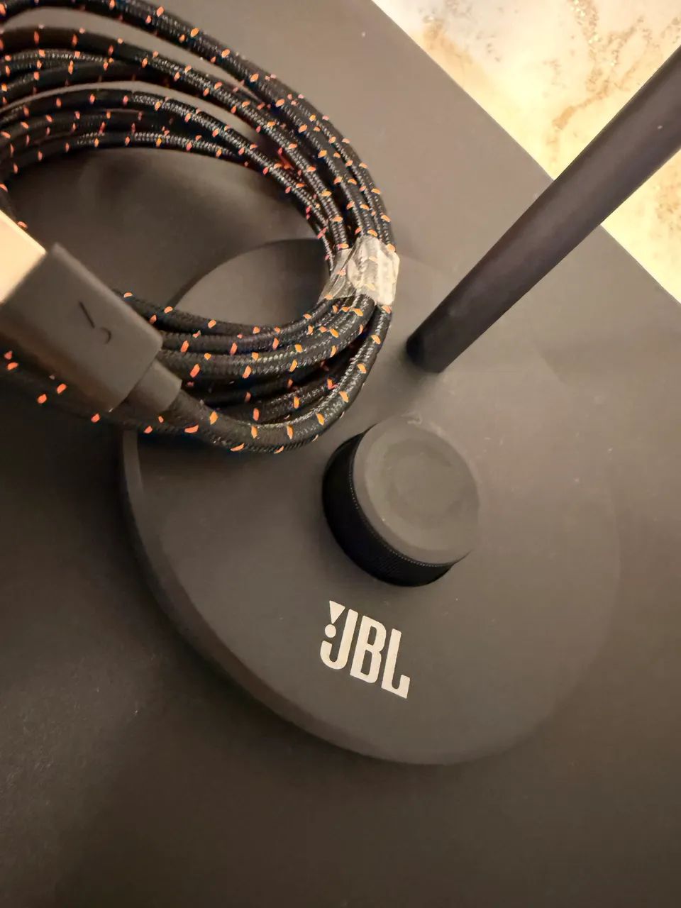 JBL, Microfone Com Fio, Quantum Stream Talk, Com Luz LED - Preto