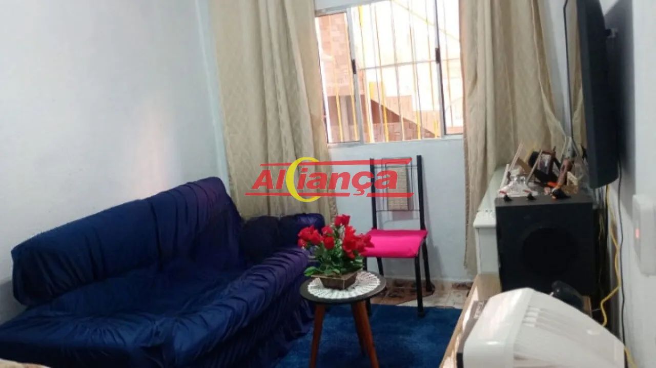 OPORTUNIDADE SOBRADO COM 3 CASAS