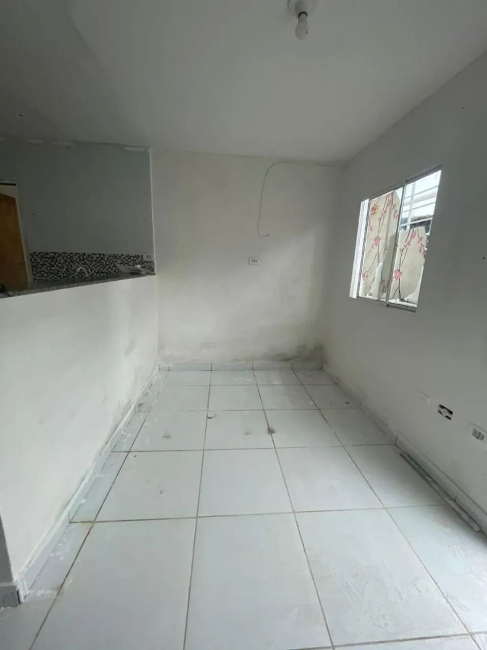 Kitnet  incluso água e luz. - Foto 2