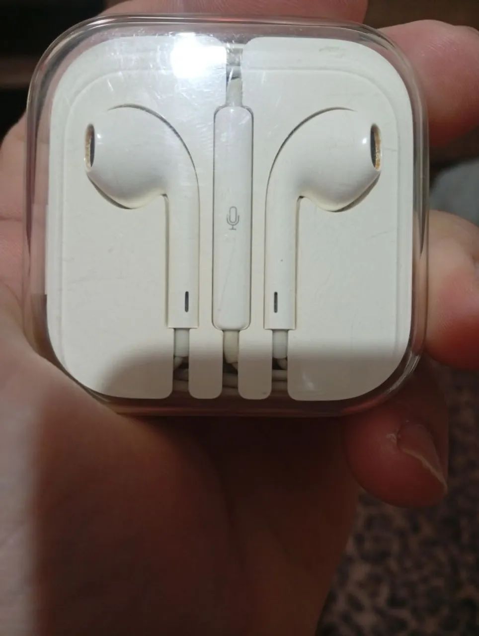 Fone de ouvido com fio 