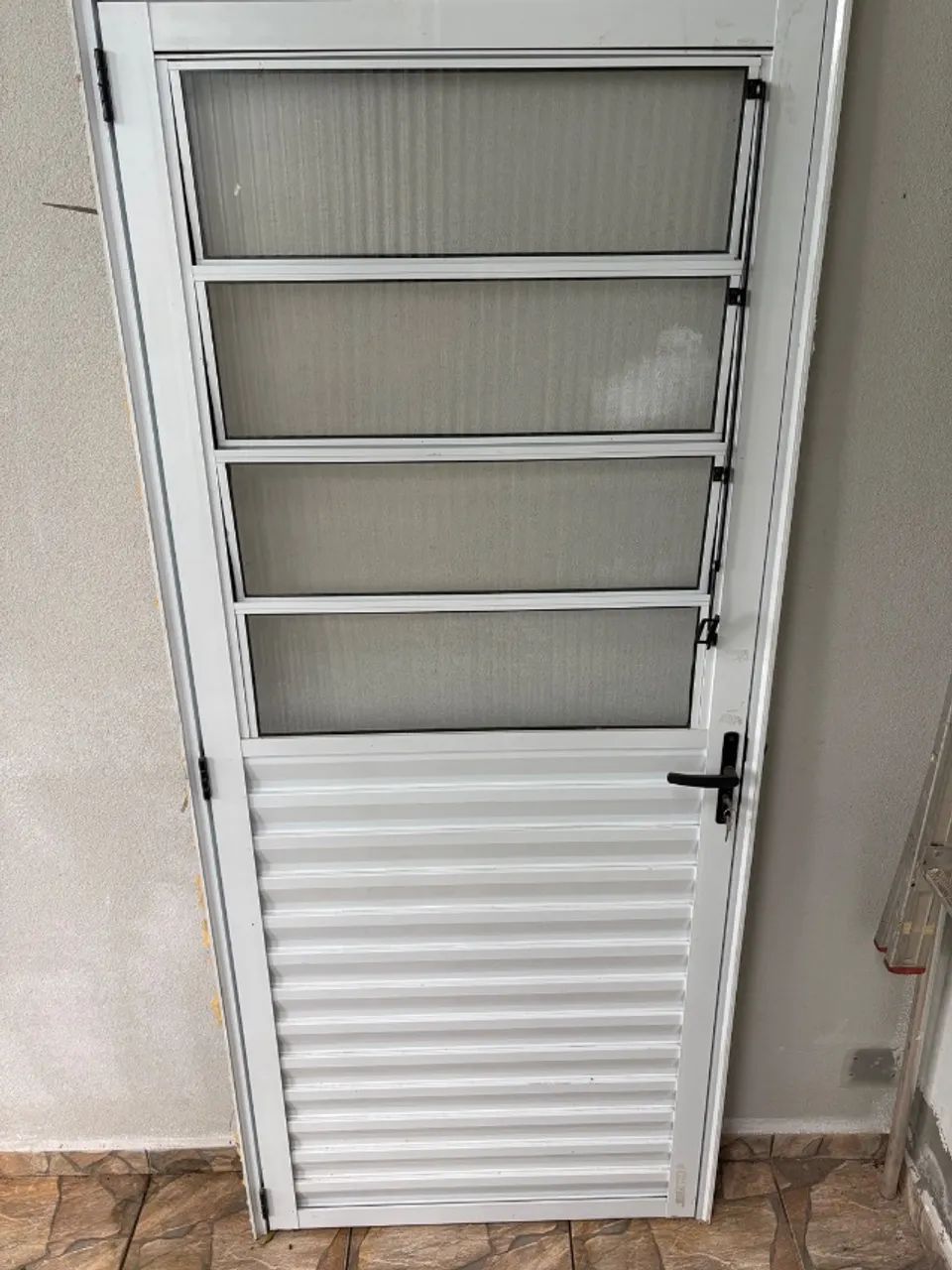 Porta Alumínio 2,10m x 90cm  - Foto 2