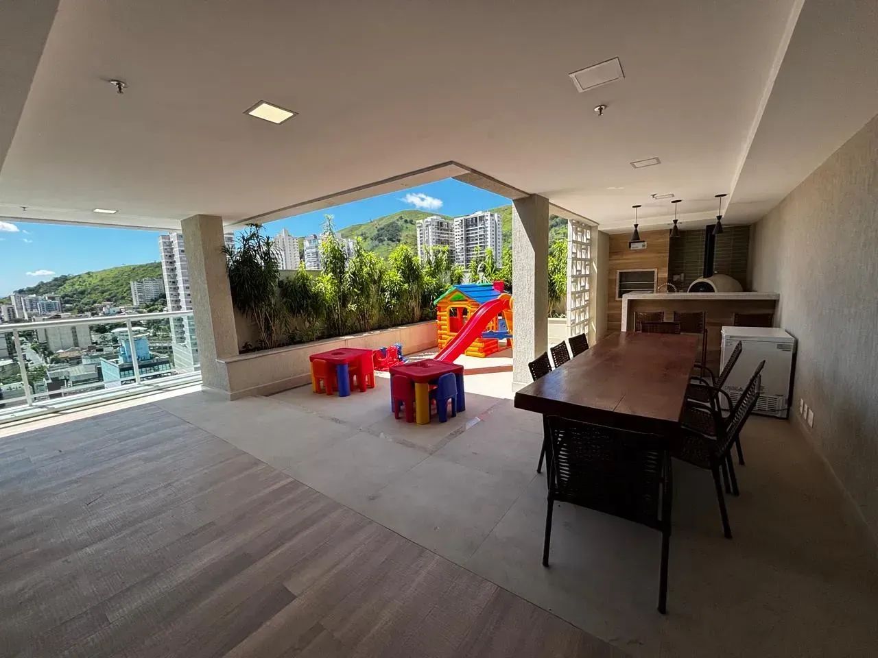 Vendo Ótimo Apto com 95m²  com 3 suítes em Centro - Nova Iguaçu - RJ