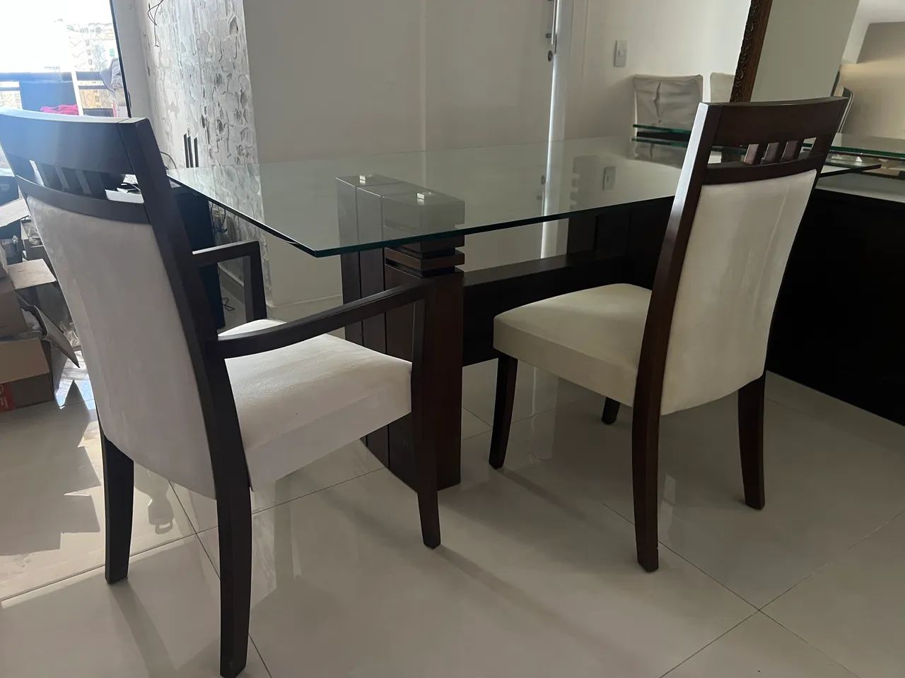 conjunto de cadeiras de jantar (4 sem braço e 2 com braço)