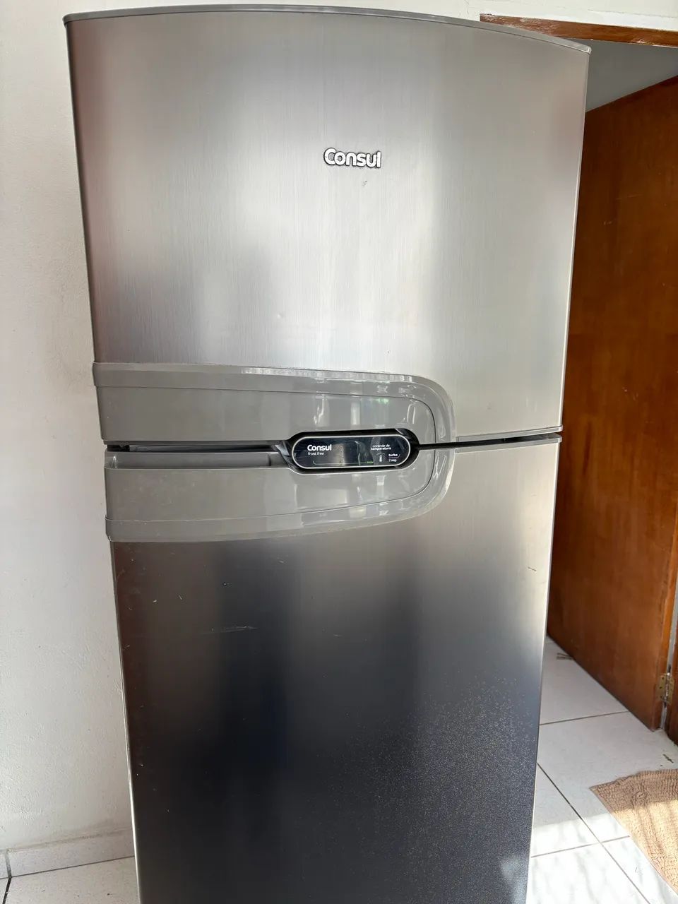 VENDO/NAO ENTREGO - Geladeiras e Freezers - João Costa, Joinville