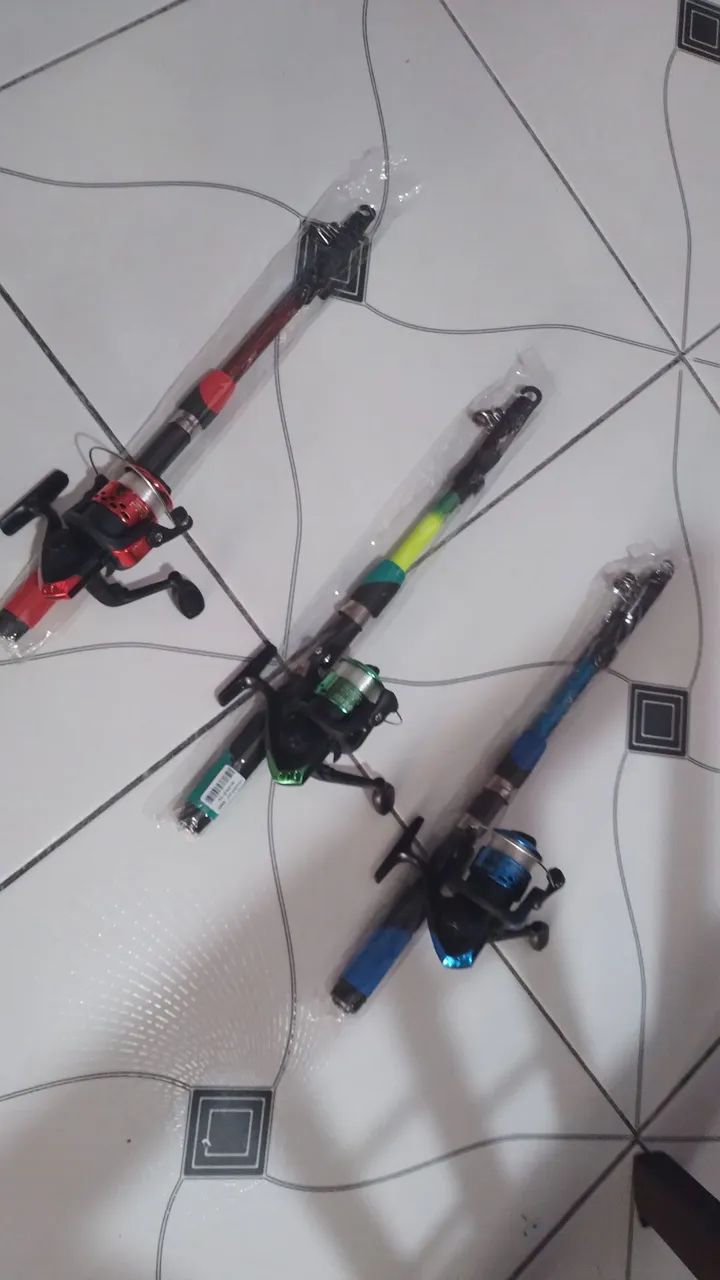 Varinha telescopia nova 1.80mt com molinete e 15 anzóis  - Foto 3