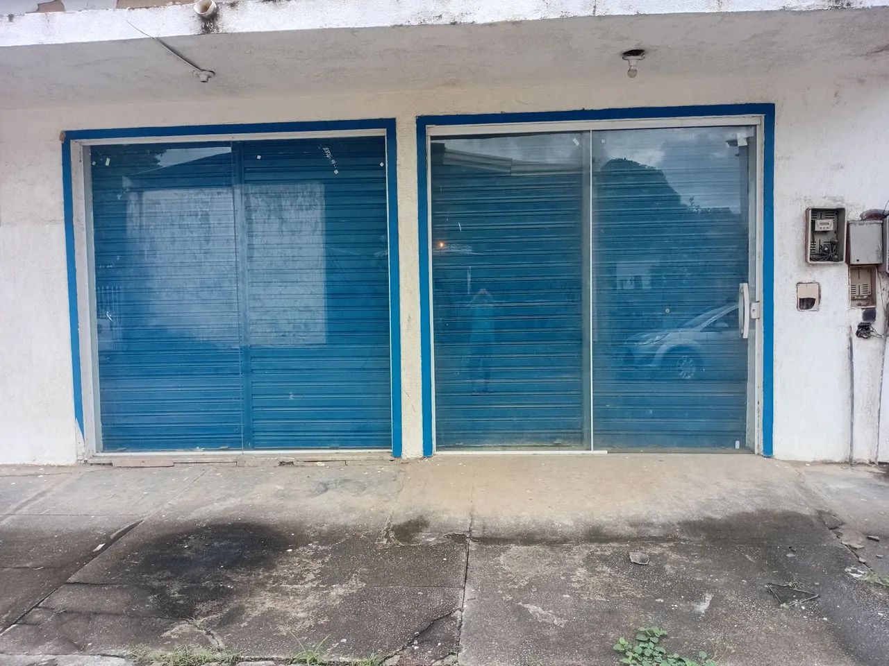 Vende- se um ponto comercial ou aluga-se em Donana 