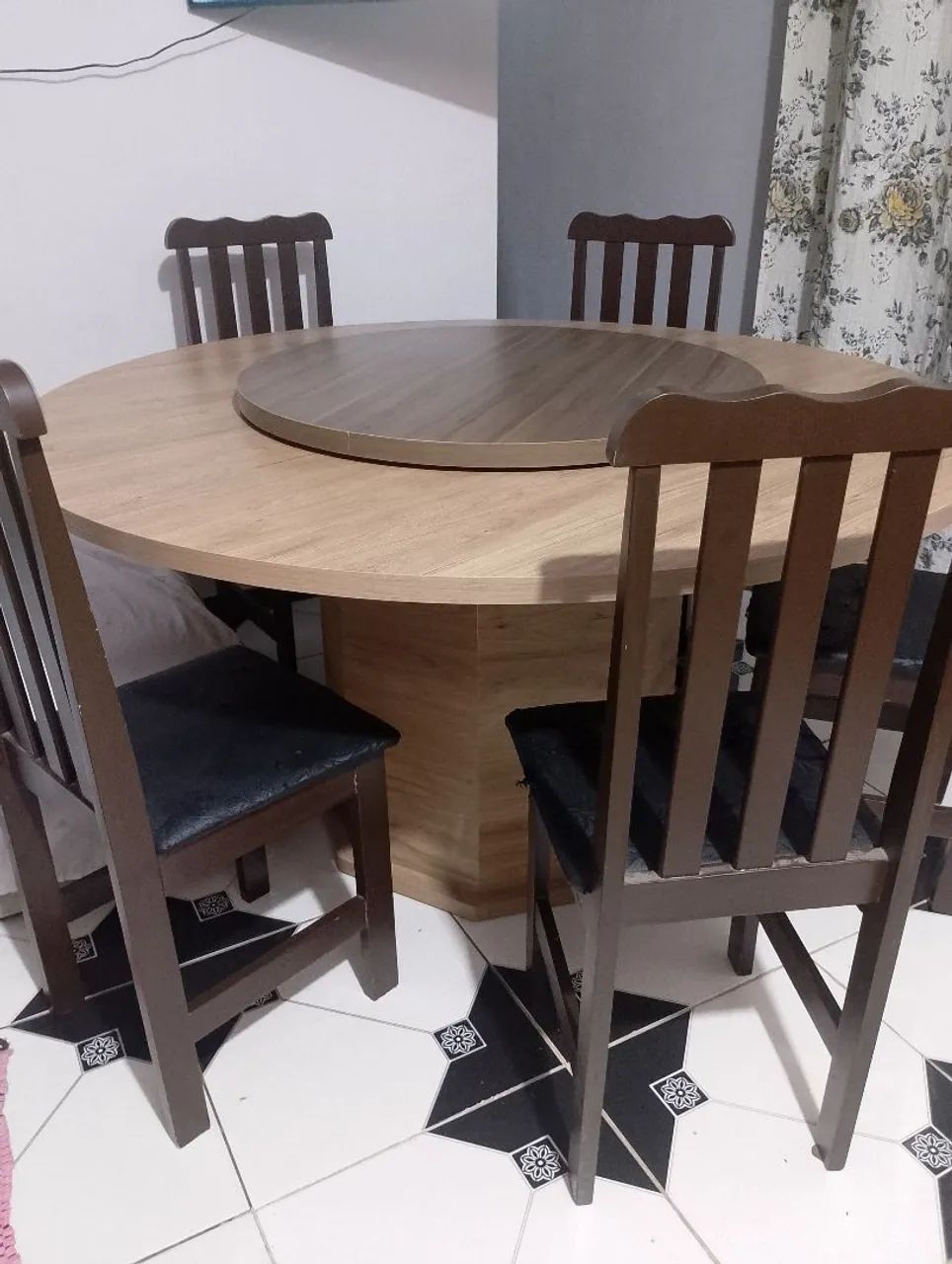 Mesa 6 cadeiras  - Foto 4