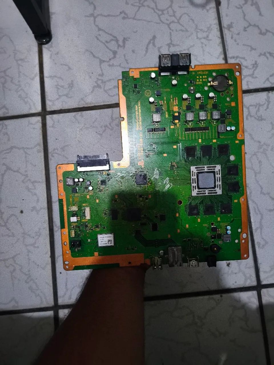 Placa mãe de ps4 com defeito  - Foto 2