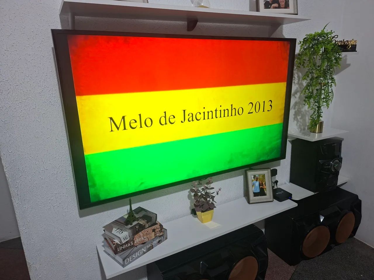 TV +SOM 