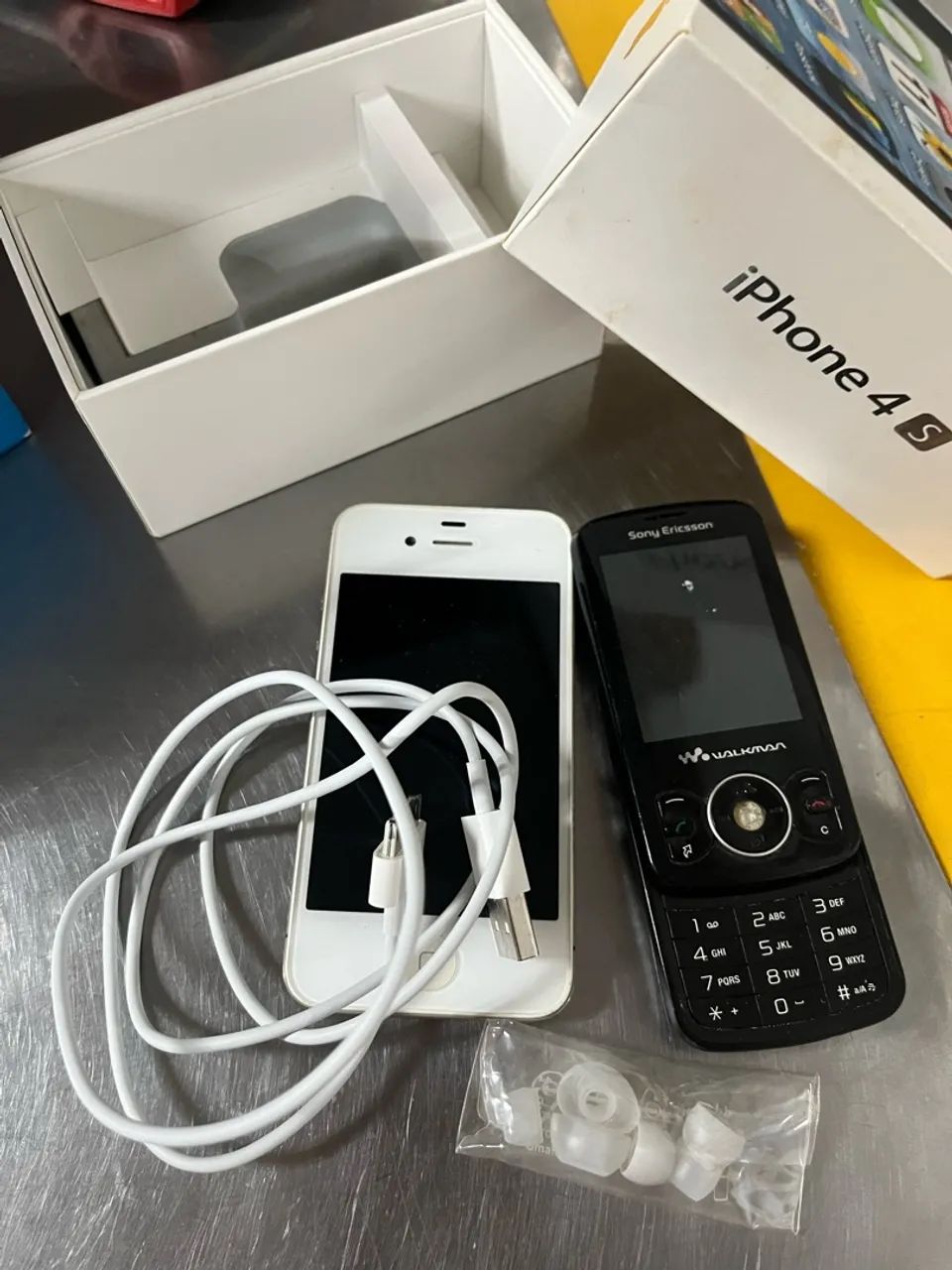 iPhone 4s e Sony Ericsson Walkman 