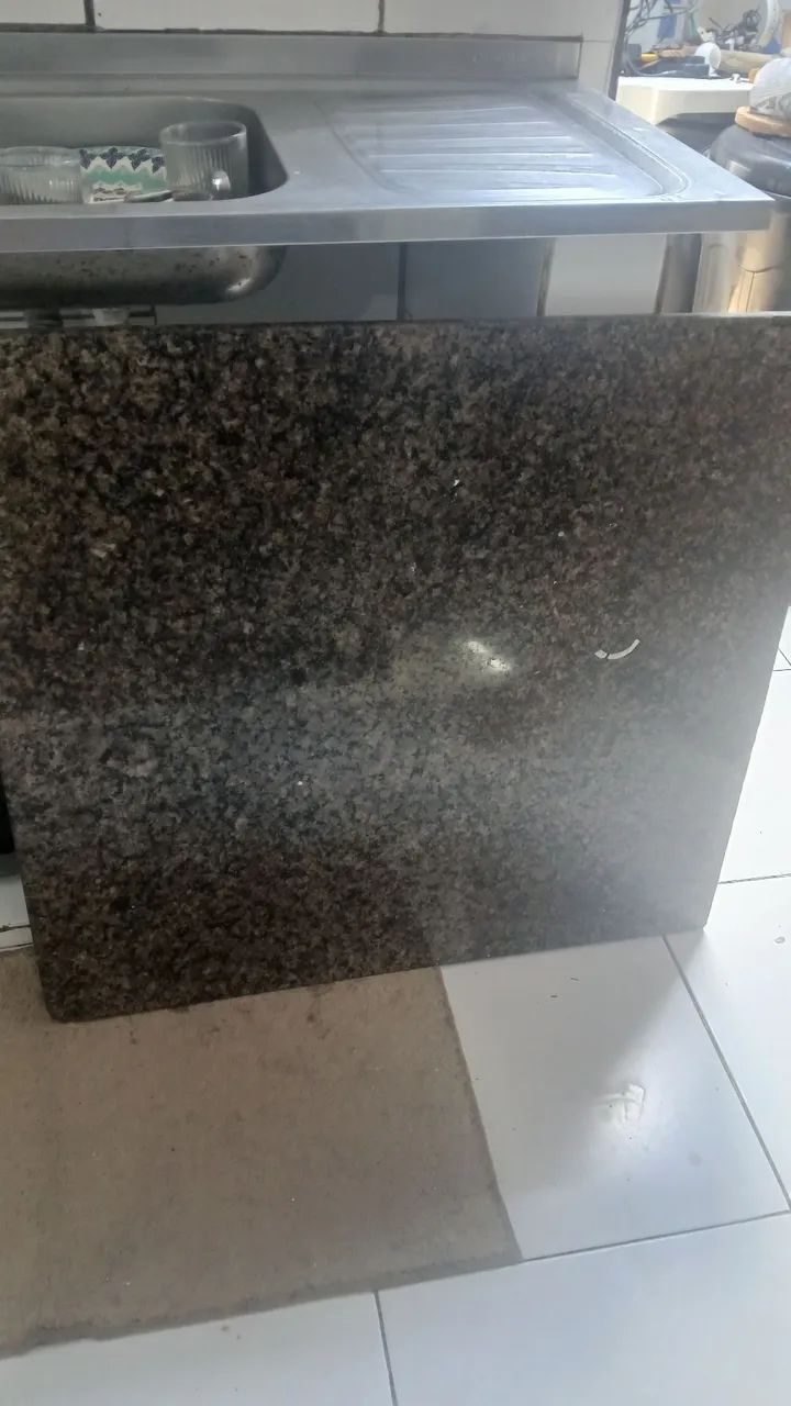 Mesa de mármore preta
