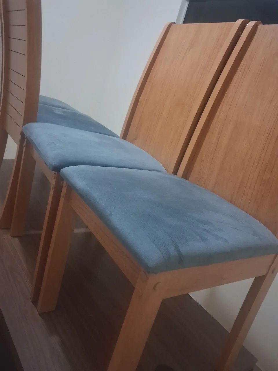 Mesa com  6 cadeiras  - Foto 3