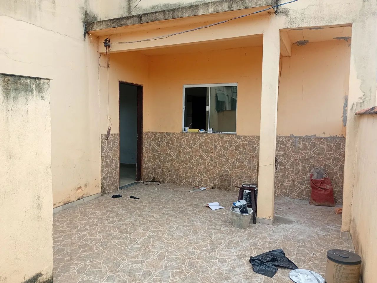 Alugo casa 4 quartos