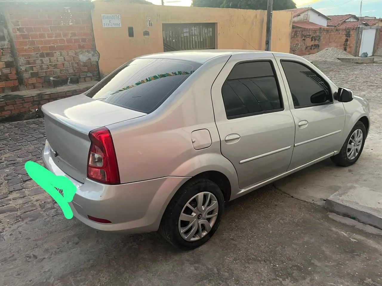 Renault Logan 2013