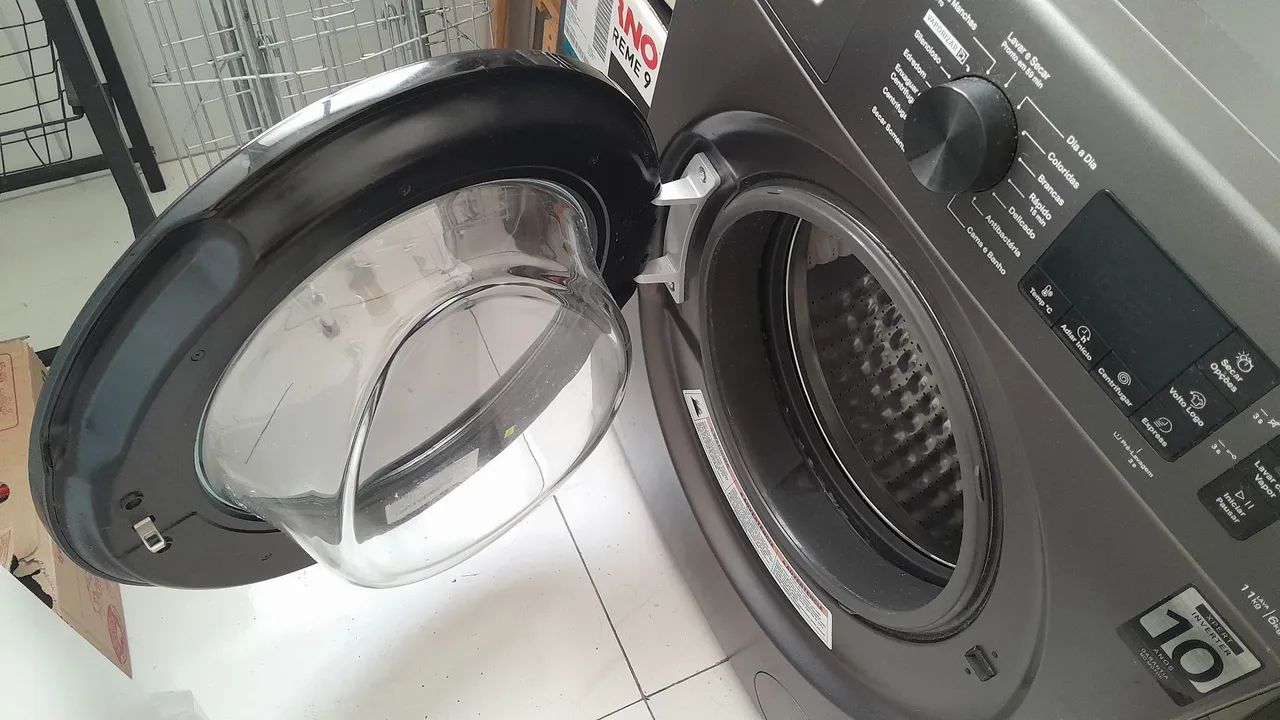 MÁQUINA DE LAVAR E SECAR ROUPAS BRASTEMP APENAS 6 MESSES DE USO PREÇO A NEGOCIAR DESCONTO - Foto 2