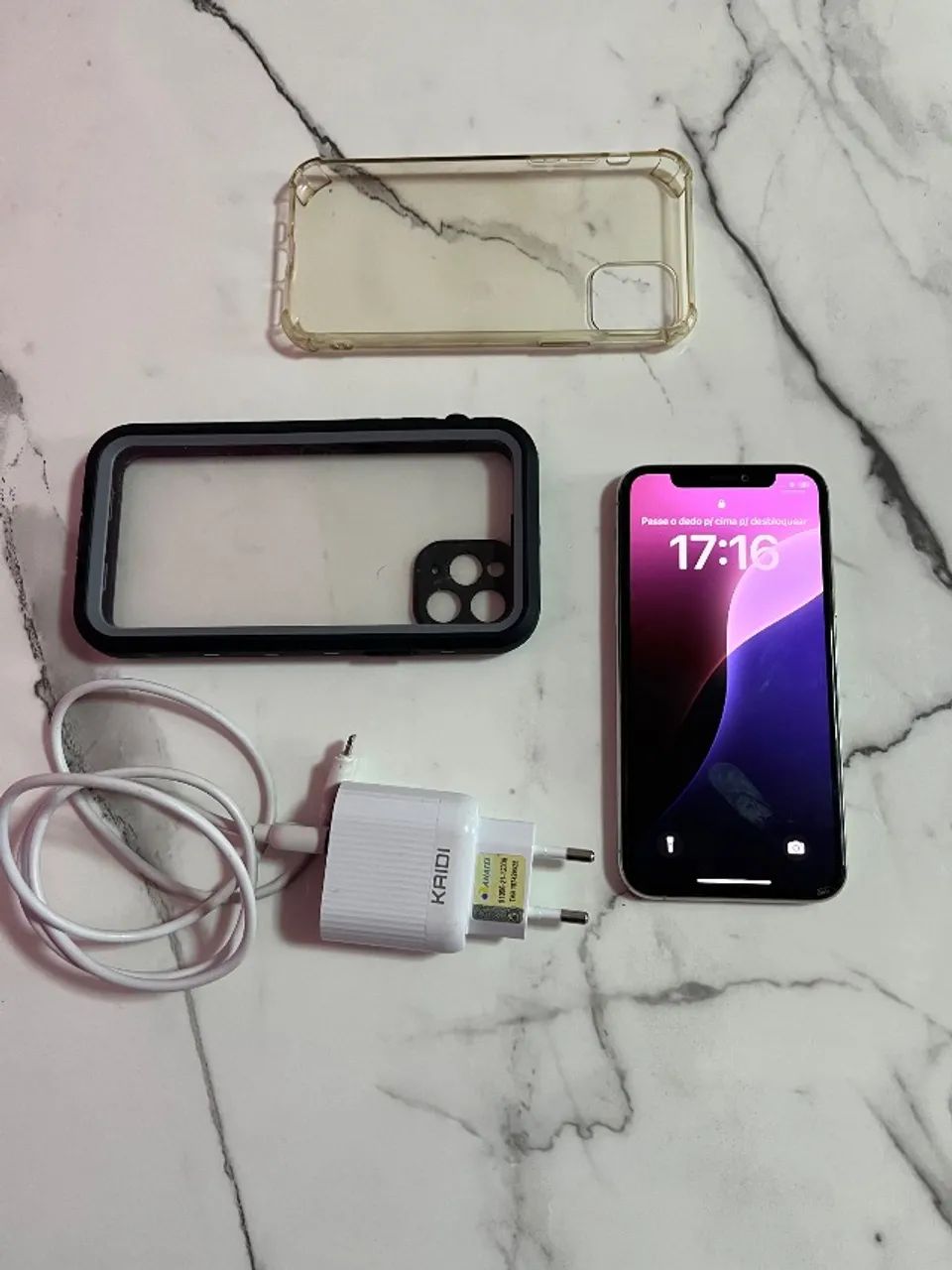 Vendo IPhone 11 Pro Max 256gb com bateria nova! - Foto 3