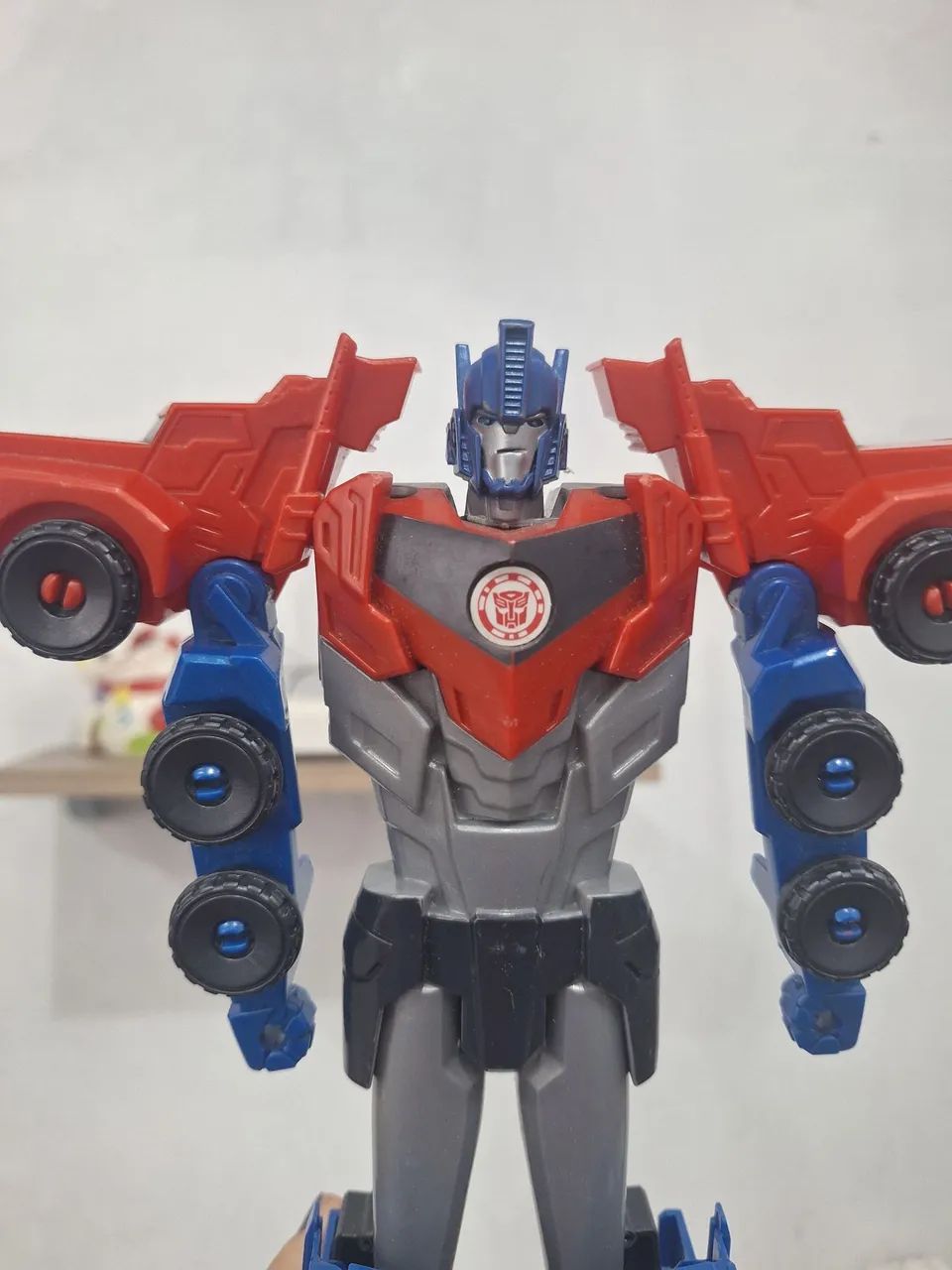 Boneco Robô e caminhão Transformers 2 em 1 - Foto 5