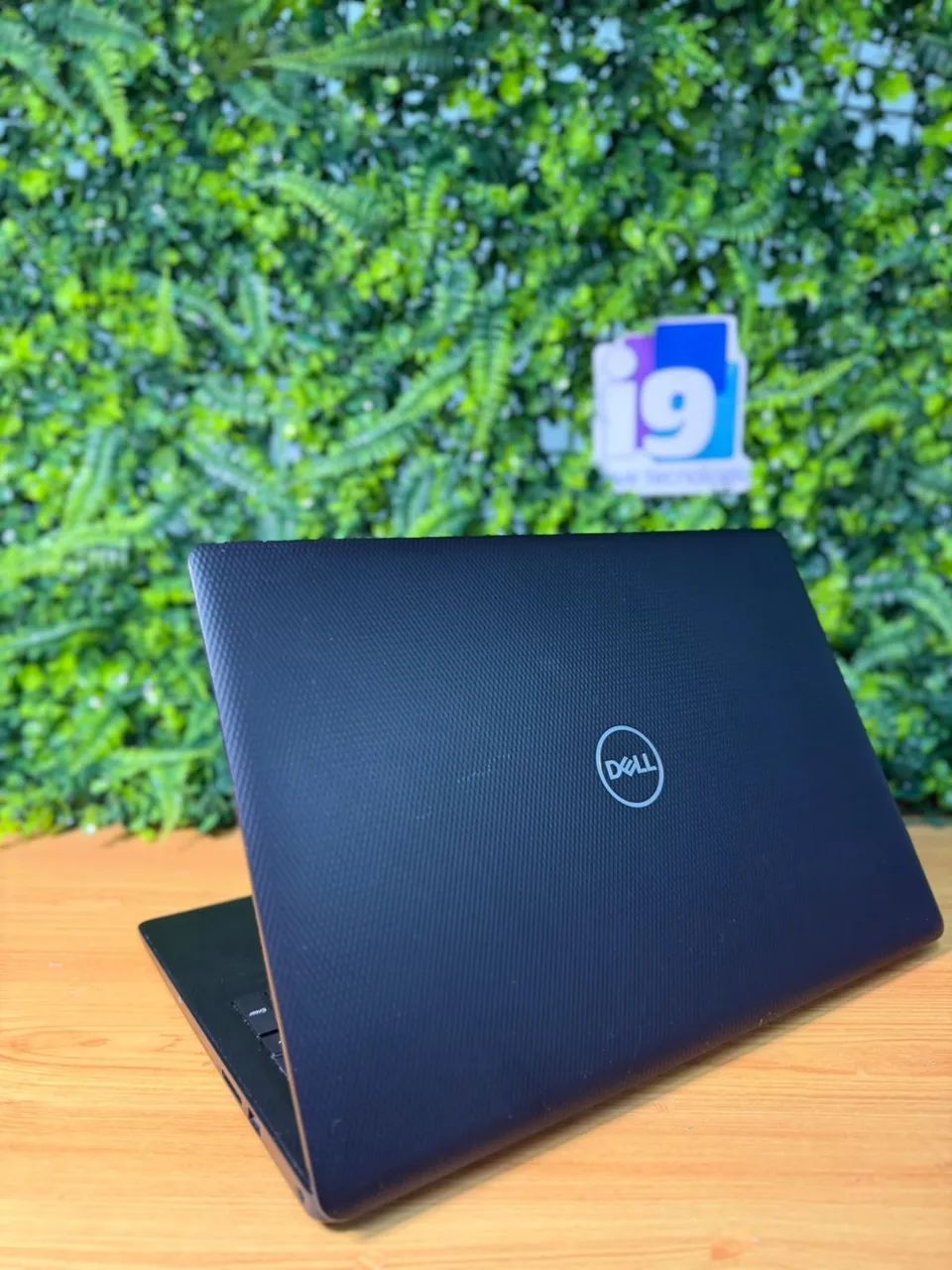 Notebook Dell Inspiron 15 P75F i5-8265U 8GB 256GB SSD NVME Fonte