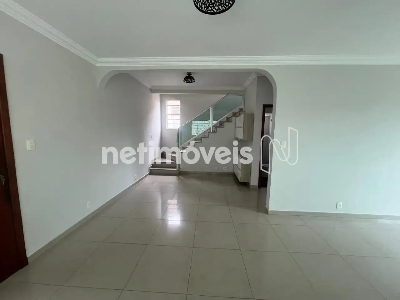 CASA GEMINADA COM VISUAL DE CASA ISOLADA | 2 ANDARES | ACABAMENTO MODERNO - Foto 2