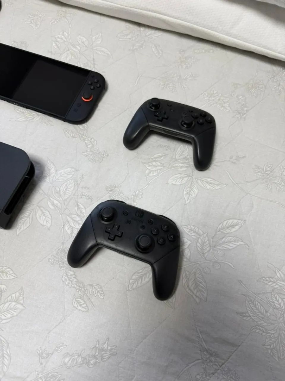 Nintendo Switch 2 + Controles  - Foto 3