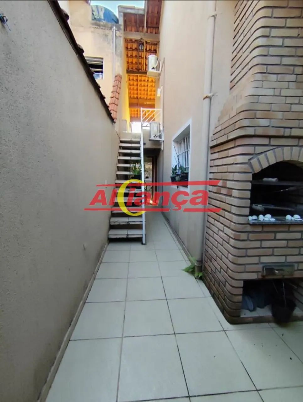 Sobrado no Inocoop I Com Corredor Lateral, Quintal Amplo e Espaço Gourmet! - Foto 3