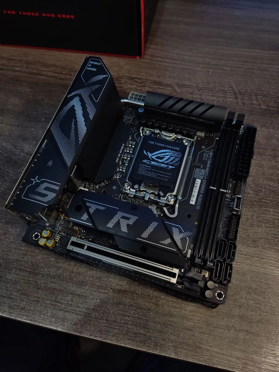 Placa mãe Asus Rog Strix B860-i Gaming Wifi LGA 1851 - Foto 4
