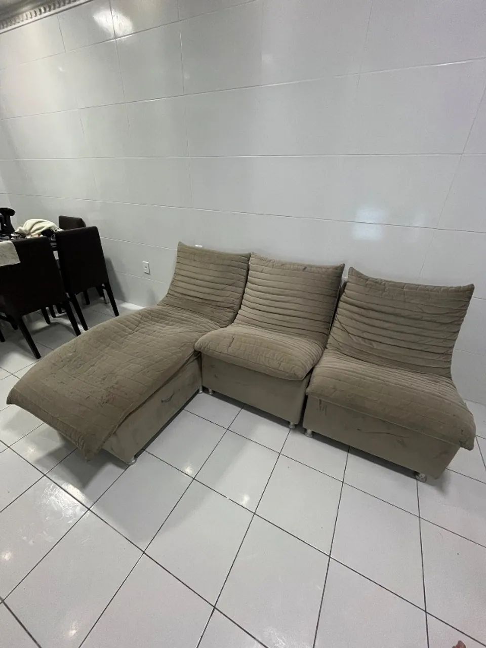 Sofá 3 lugares sendo um com chaise (módulo fixo alongado).  - Foto 3