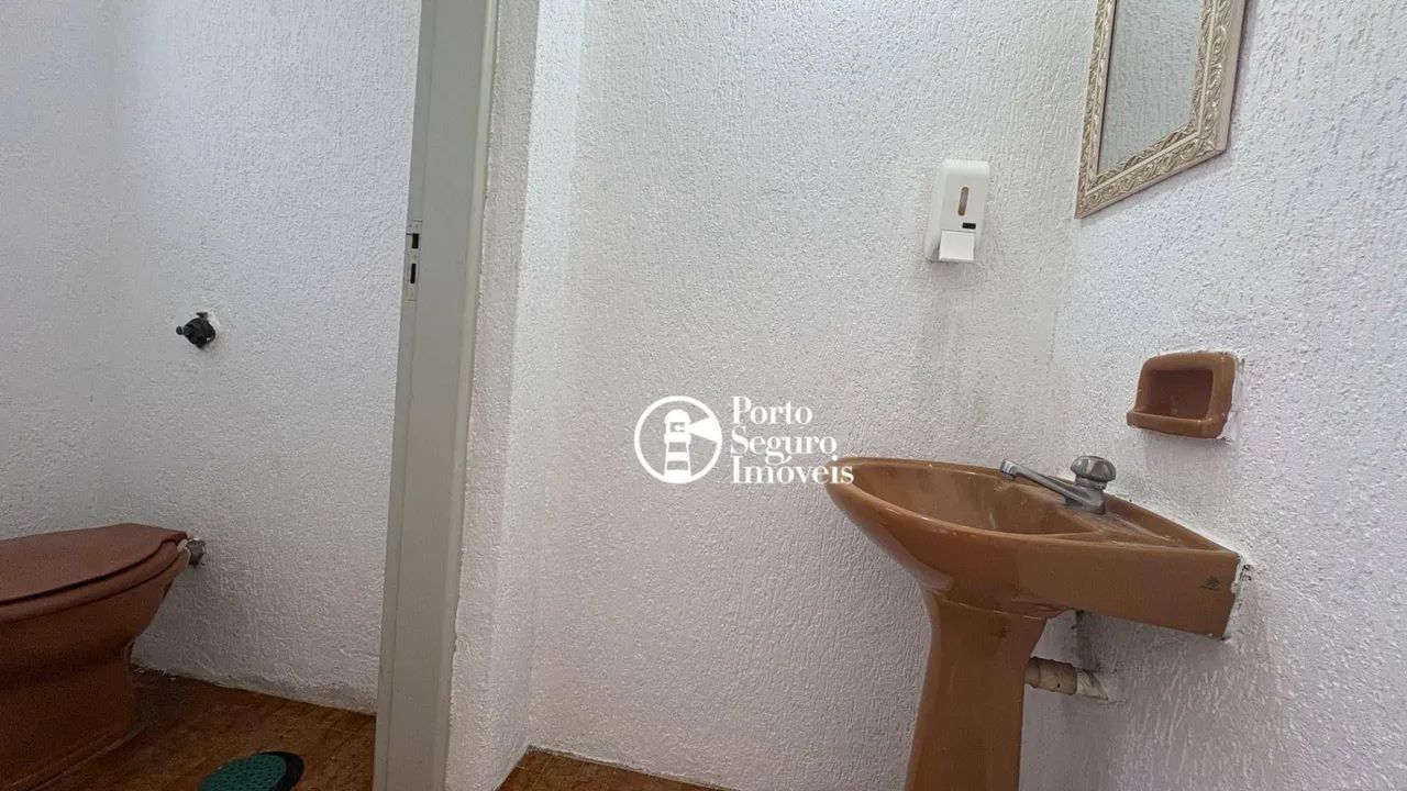 Um sobrado com 03 salas grande , banheiros e área para cozinha. - Foto 5