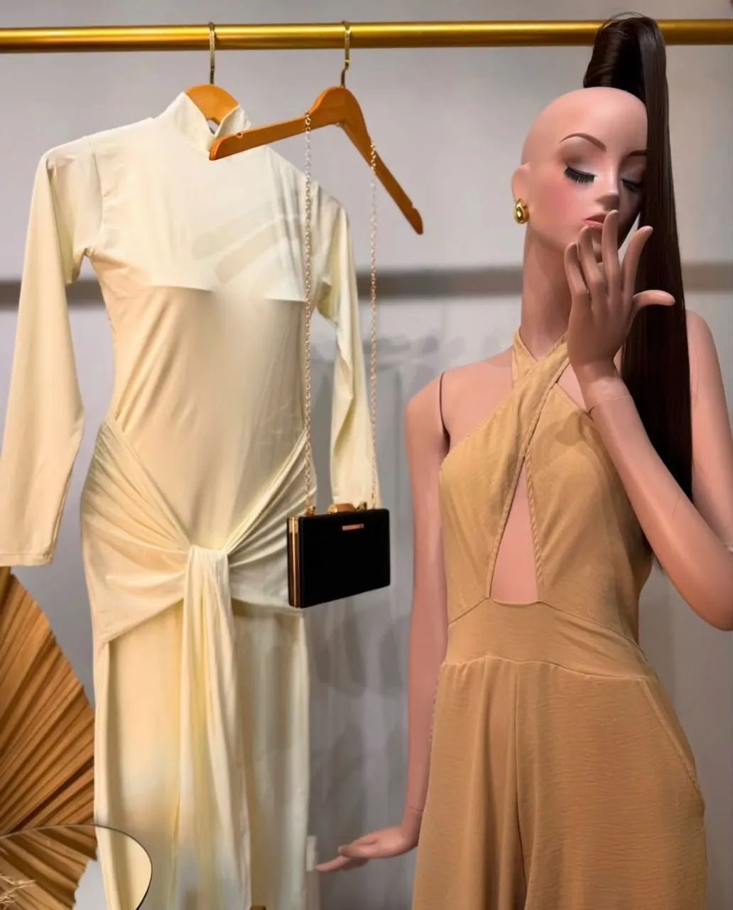 DUPLA DE MANEQUINS SLIM <br>Vendo