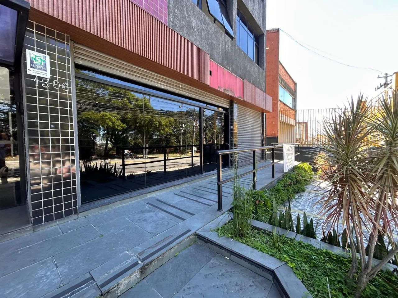 Loja na Rua Cerro Corá, 1300  280 m²