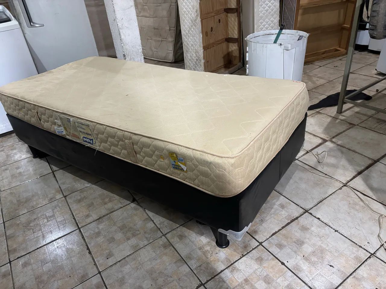Cama box solteiro , colchão de molas  - Foto 5