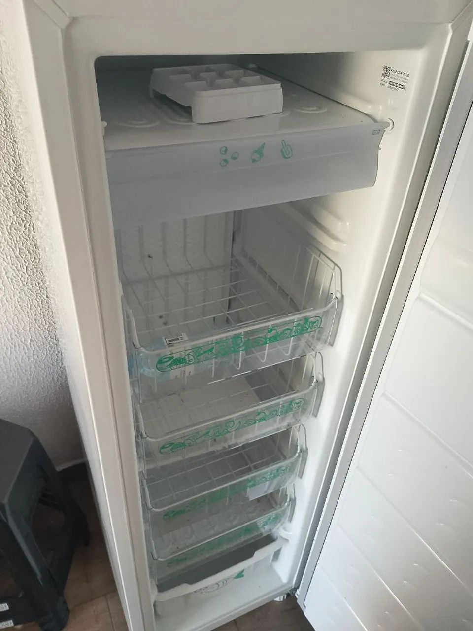 Freezer vertical novinha