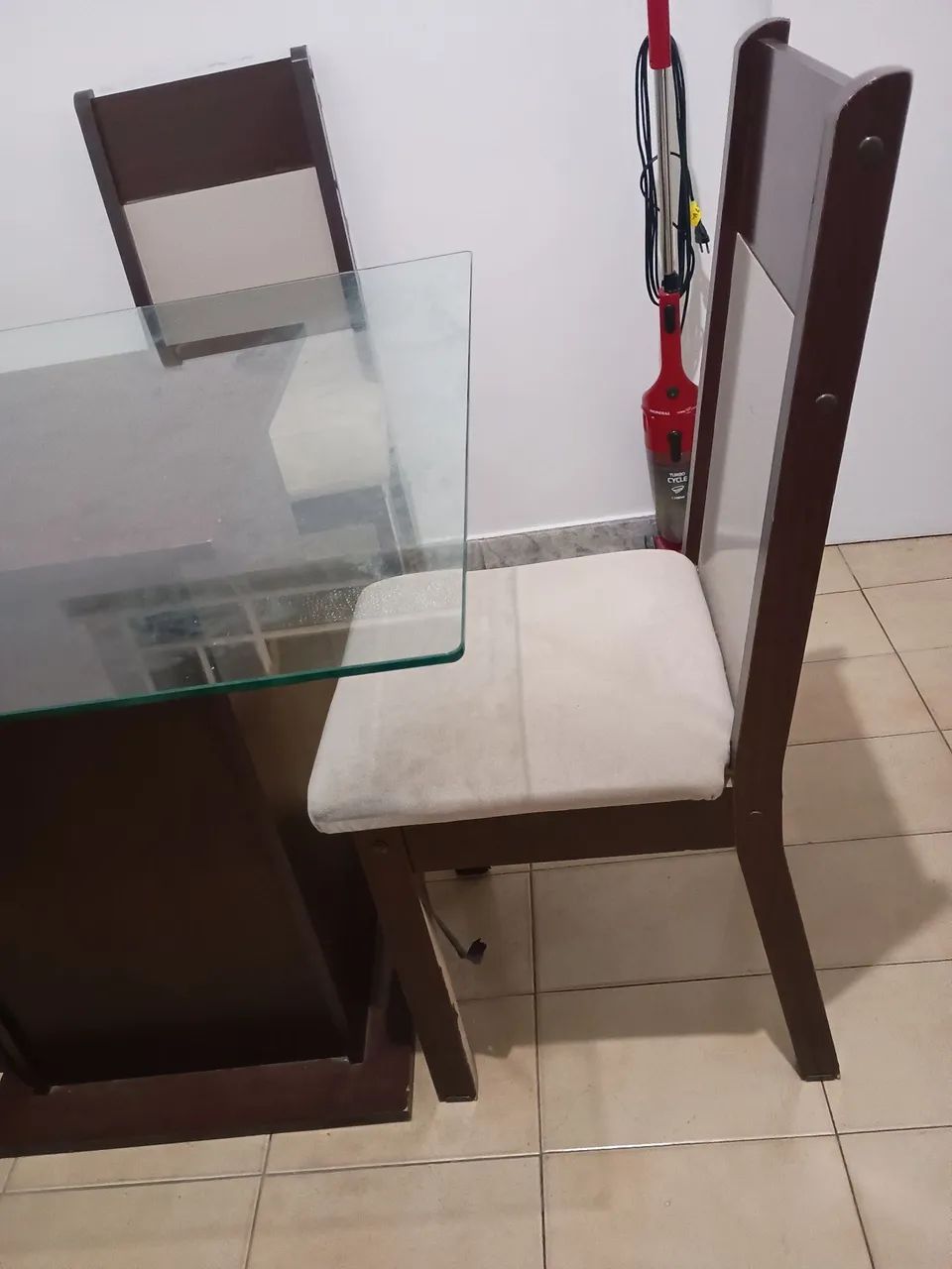 Mesa jantar com 3 cadeiras.  - Foto 3