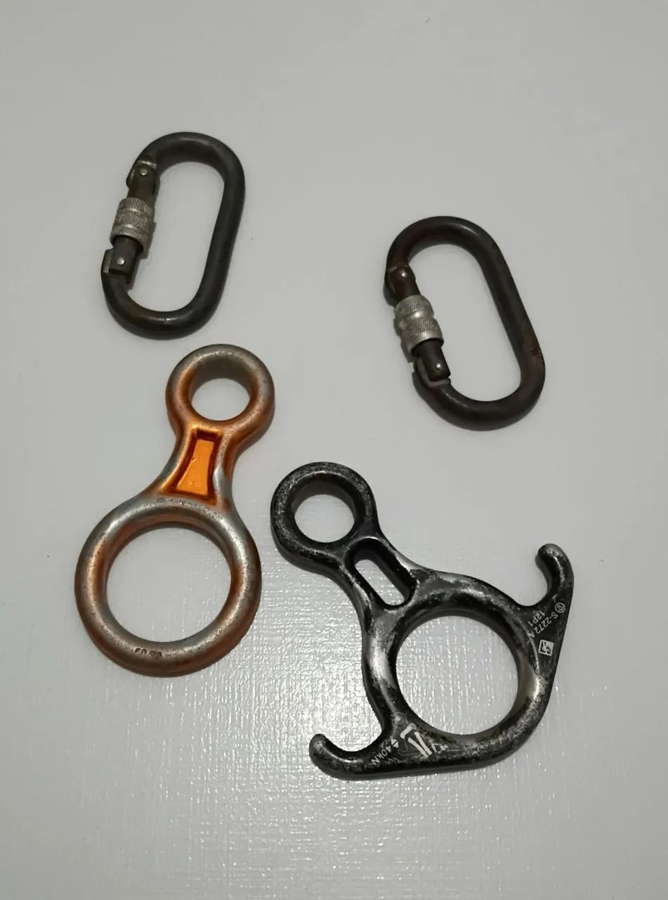 Equipamentos de resgate/rapel 