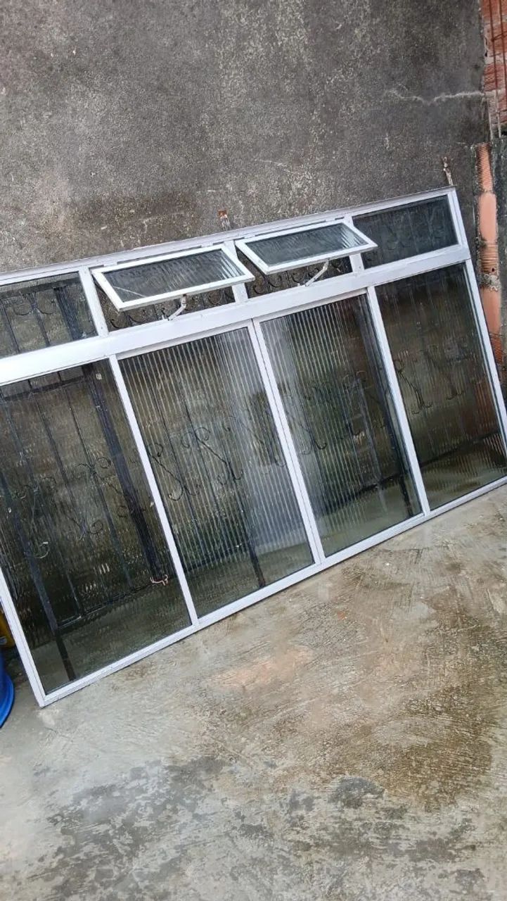 Window444717869606512640
