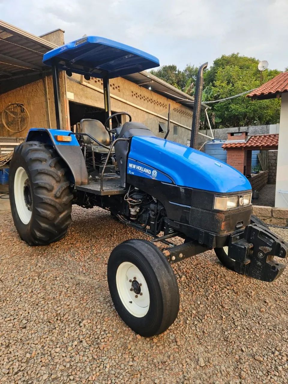 Trator TL 75E 2012 tração 4x2 - Foto 3