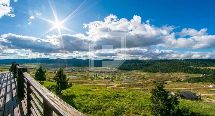 Terreno no Condomínio Altos da Serra