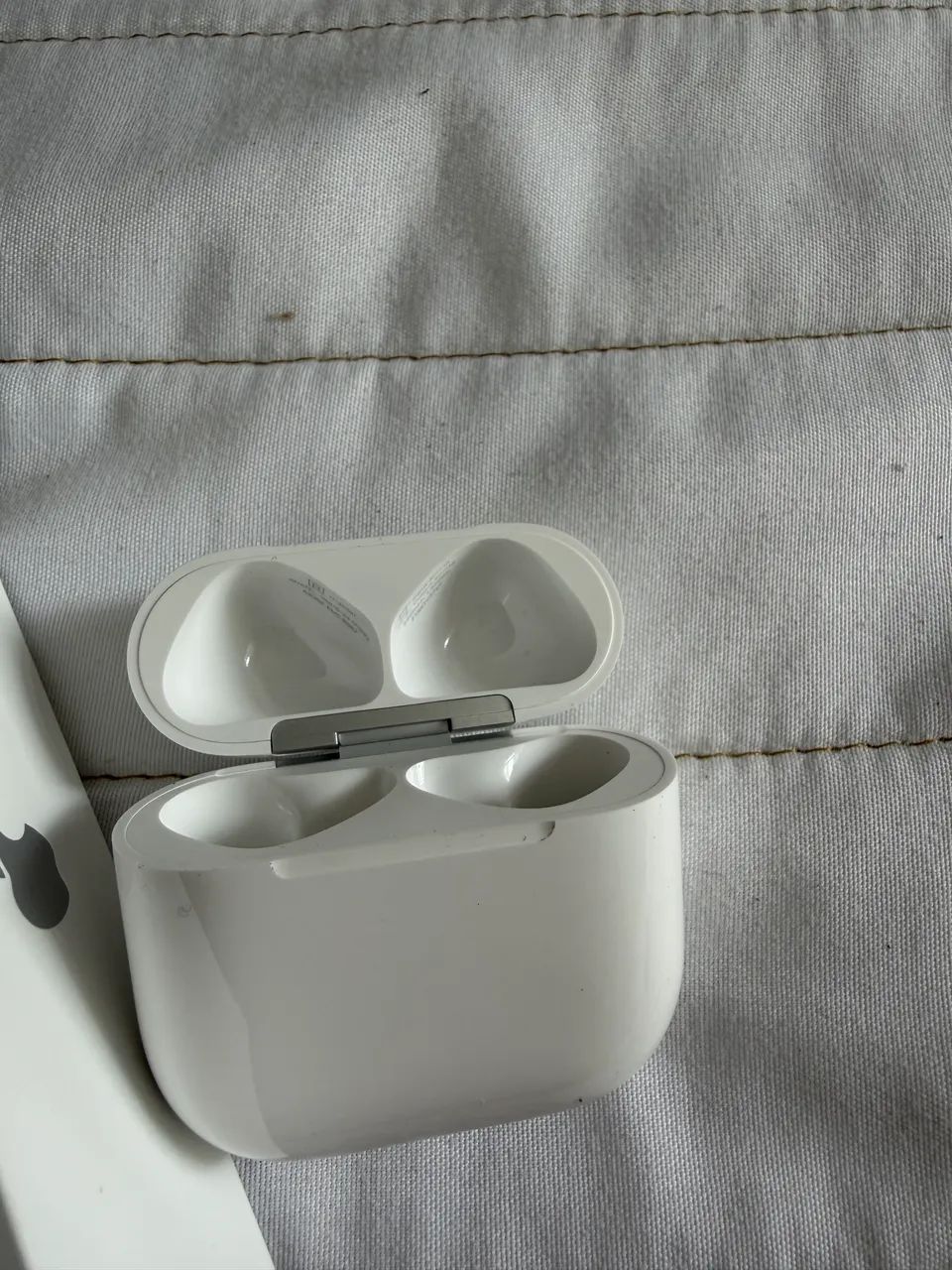AIRPODS 4 com ANC - Fones de Ouvido - Setor Tradicional