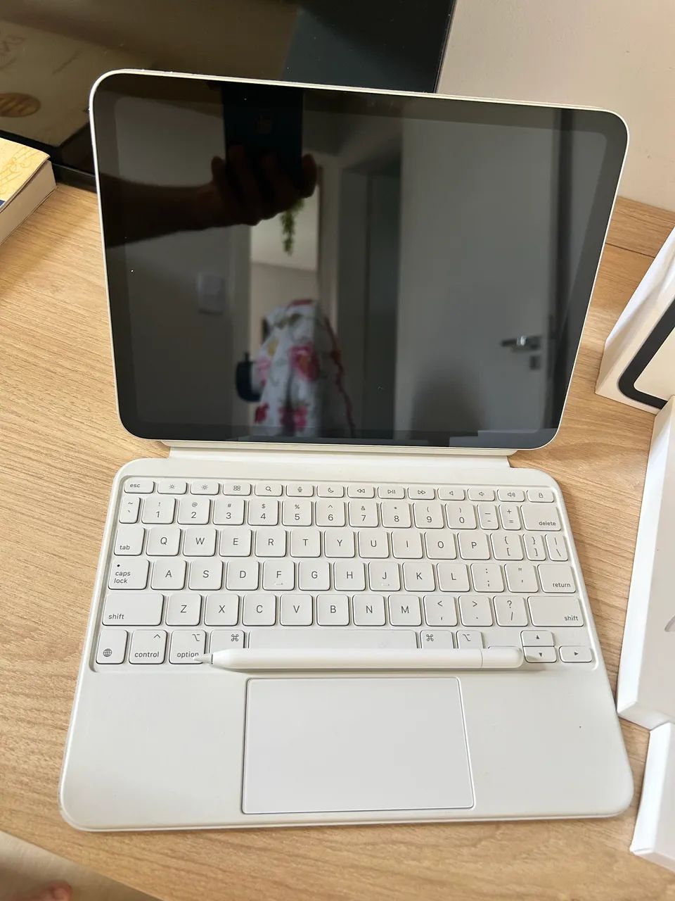 iPad Air A2696 + Magic Keyboard + Apple Pencil - Foto 4