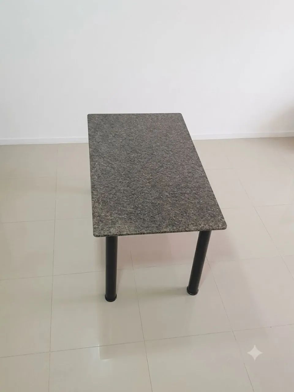 Mesa granito