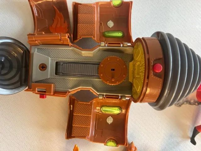 Kit Os Incriveis , Sr incrivel 15 cm , Jakks Pacific R$70,00  - Foto 4