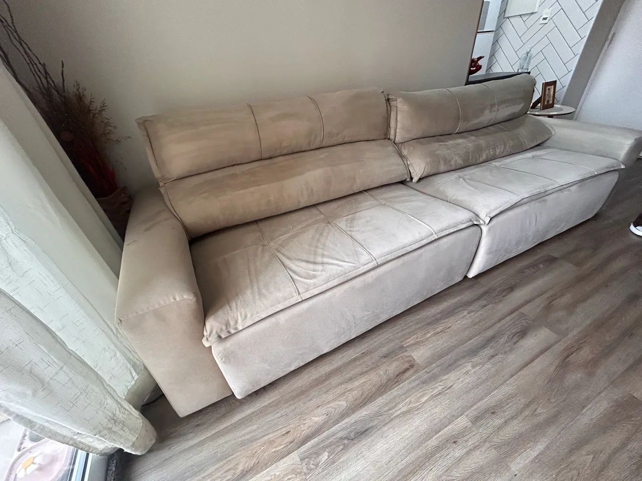 VENDO SOFÁ RETRÁTIL E RECLINÁVEL EM SUEDE