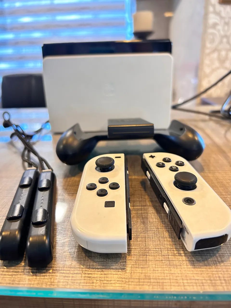 Nintendo Switch Oled 64g Com DOIS jogos inclusos - Foto 3