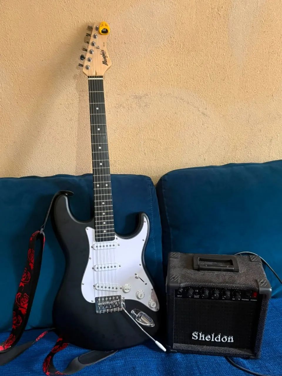 Guitarra com caixa  - Foto 3