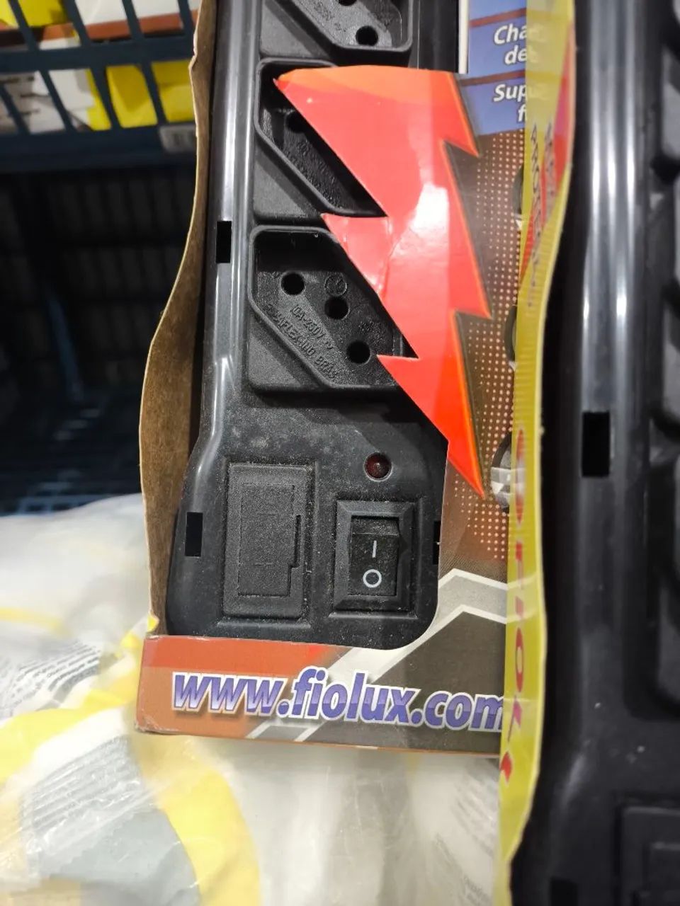 Filtro de Linha 6 Tomadas Bivolt  - Foto 2